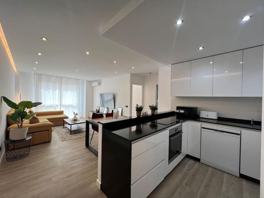 מאלגה Carrera II & Old Town By Ele Apartments מראה חיצוני תמונה