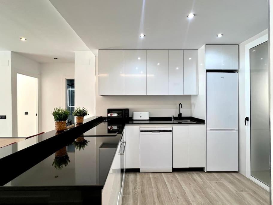 מאלגה Carrera II & Old Town By Ele Apartments מראה חיצוני תמונה